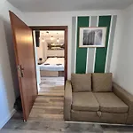 Amadeus Apartamento *