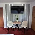 Amadeus Apartamento *
