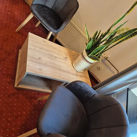 Amadeus Apartamento *