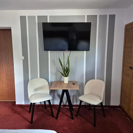 Amadeus & Trattoria Matteo E Raffaello Апартаменты *