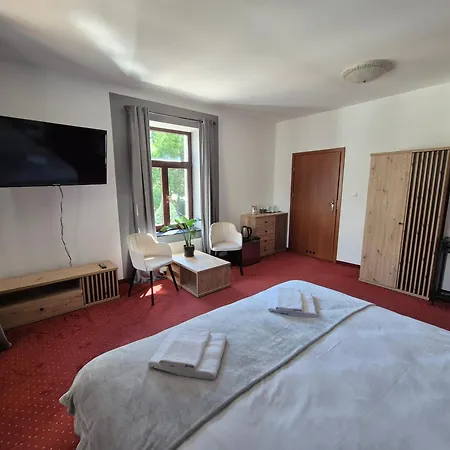 Apartmán Amadeus & Trattoria Matteo E Raffaello *