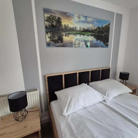 Amadeus Apartamento *